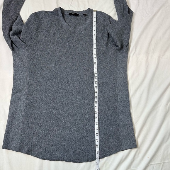 Vince Slim Fit Waffle Knit Long Sleeve Thermal Crewneck Shirt Size XL - Picture 9 of 10